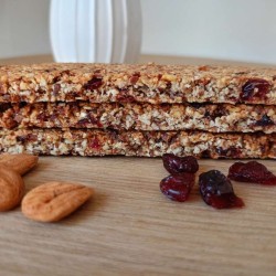Barres aux amandes et cramberries - Bonheur et papilles